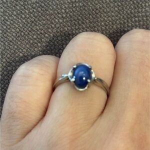 10kBlue Stone Silver Ring size 7